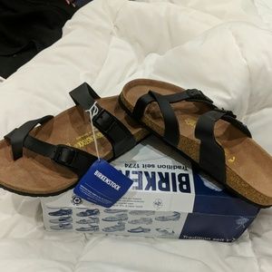 Birkenstock Mayari Euro Siz 40 NWT Brand New Black